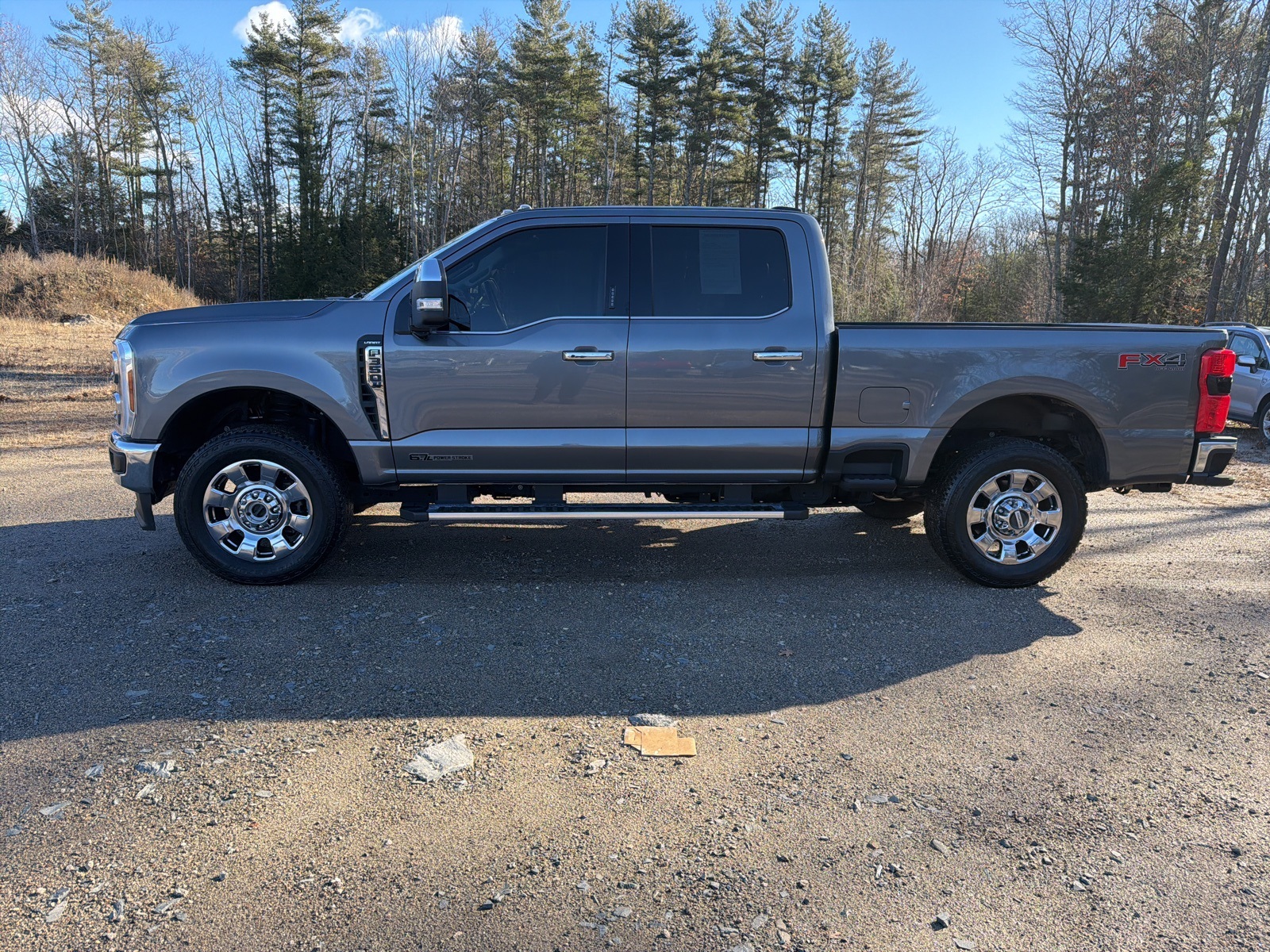 2024 Ford F-350 Lariat photo 4
