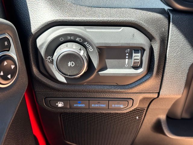 2025 Jeep Wrangler Sport S 4xe photo 30