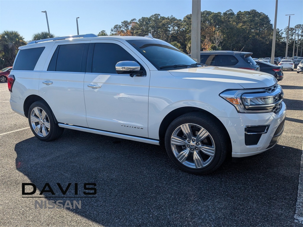 2022 Ford Expedition Platinum's photo