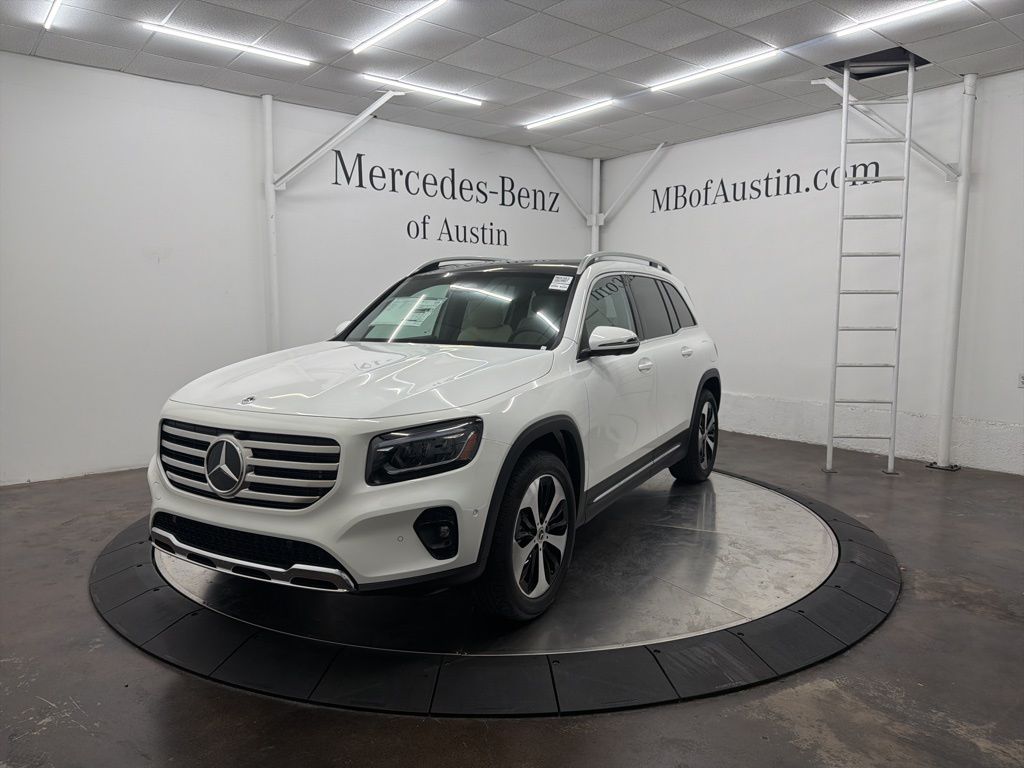 2026 Mercedes Benz GLB 250 photo 2