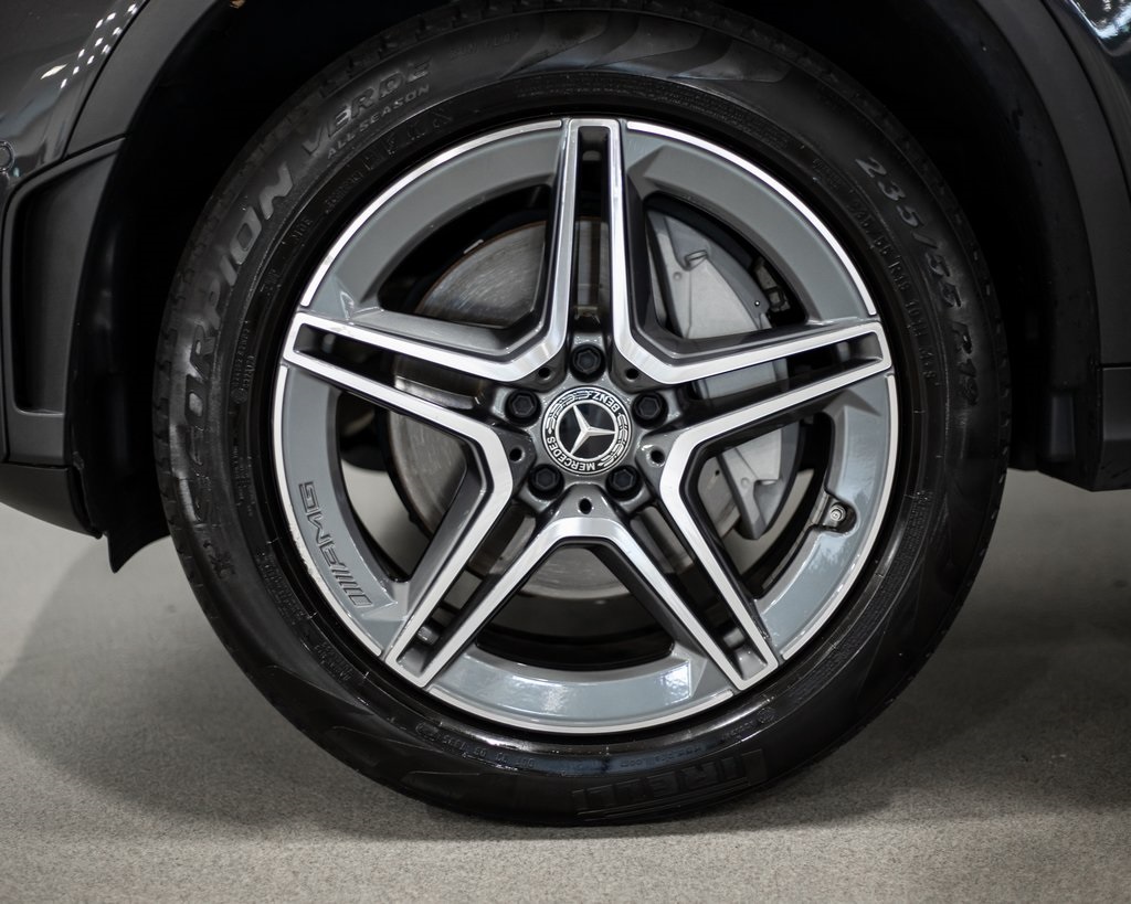 2021 Mercedes Benz GLC 300 4MATIC photo 4