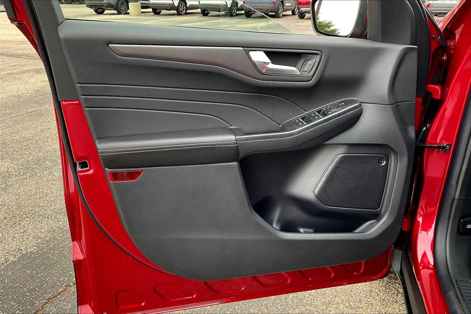 2025 Ford Escape SEL Plug-In Hybrid photo 10