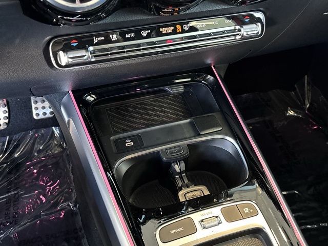 2025 Mercedes Benz GLB 35 AMG 4MATIC photo 22