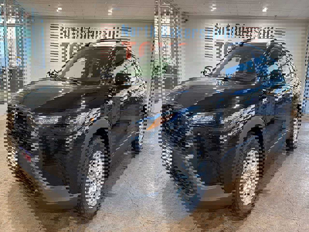 2026 Toyota Corolla Cross LE's photo