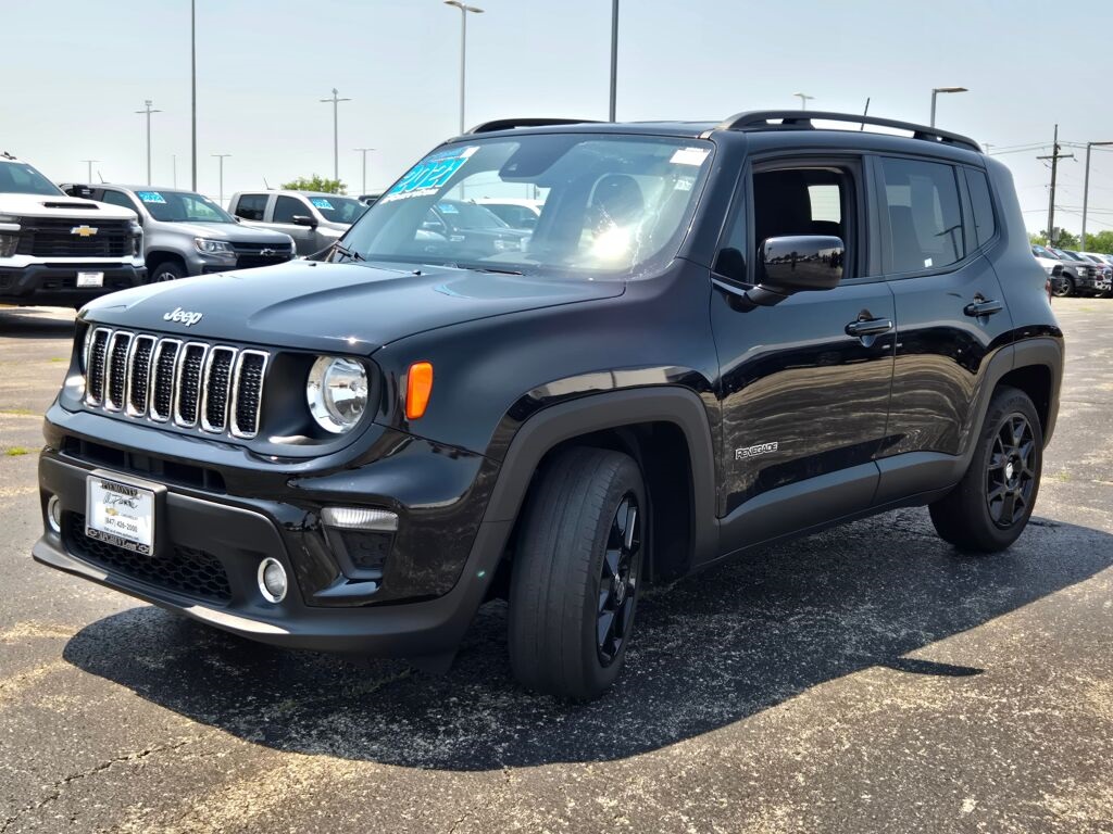 2021 Jeep Renegade Latitude photo 3