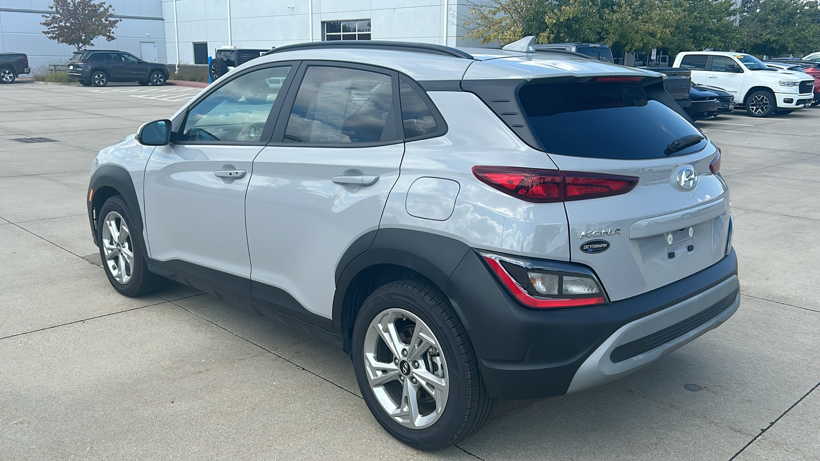 2023 Hyundai Kona SEL photo 4
