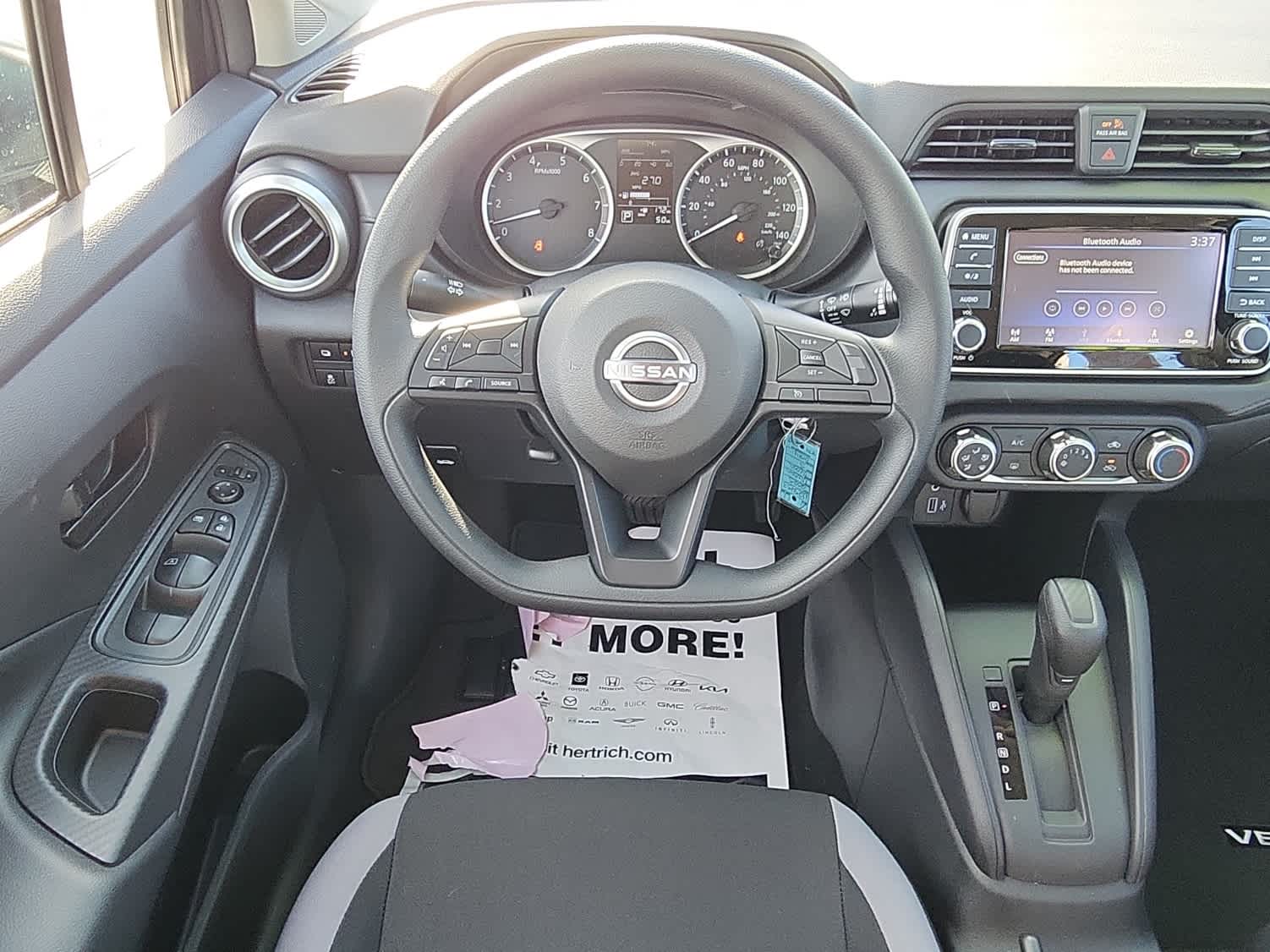 2025 Nissan Versa S photo 8