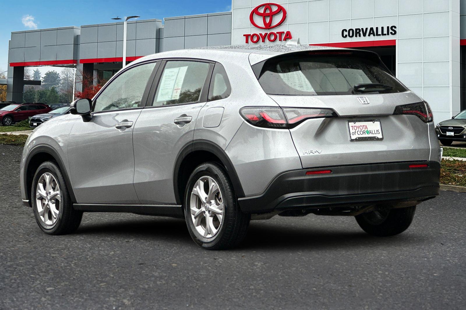 2023 Honda HR-V LX photo 4
