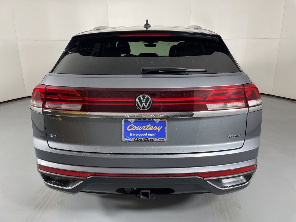 2024 Volkswagen Atlas Cross Sport SE Technology photo 8