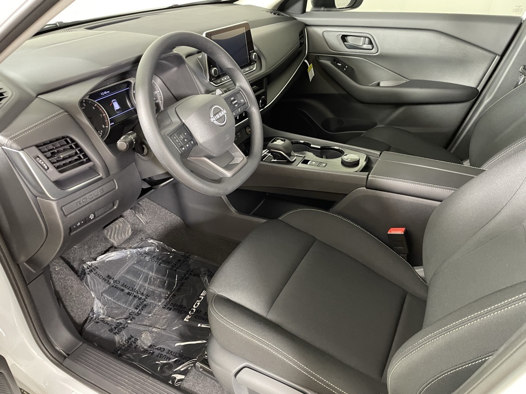 2025 Nissan Rogue S photo 16