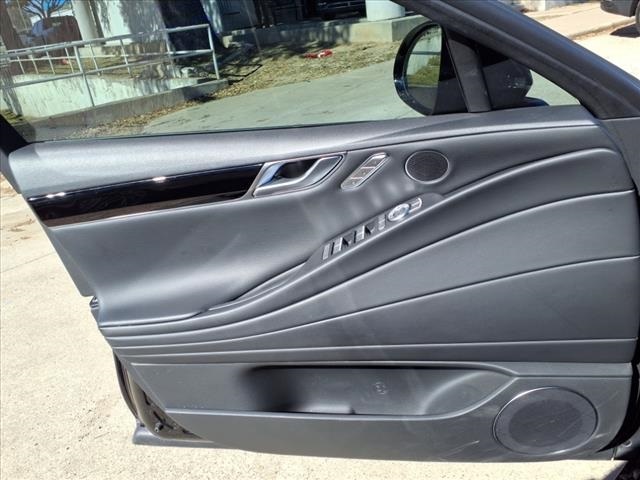 2024 Genesis G80 2.5T photo 9