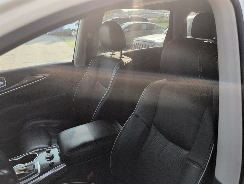 2020 Infiniti QX60 Luxe AWD photo 17