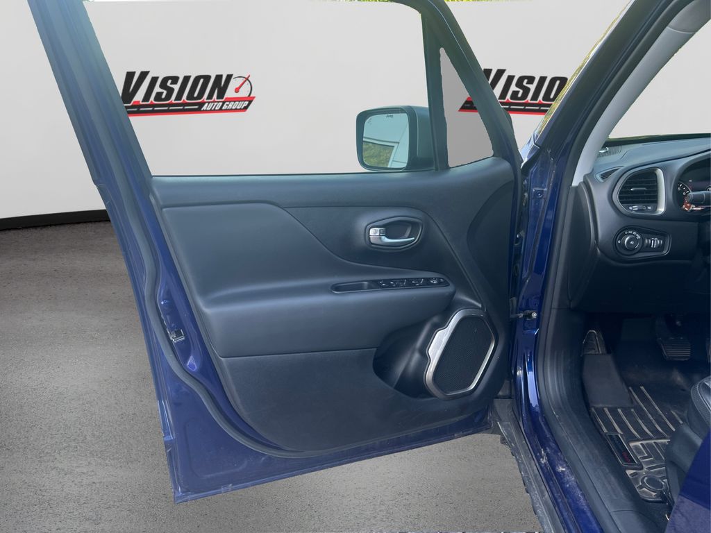 2021 Jeep Renegade Limited photo 19