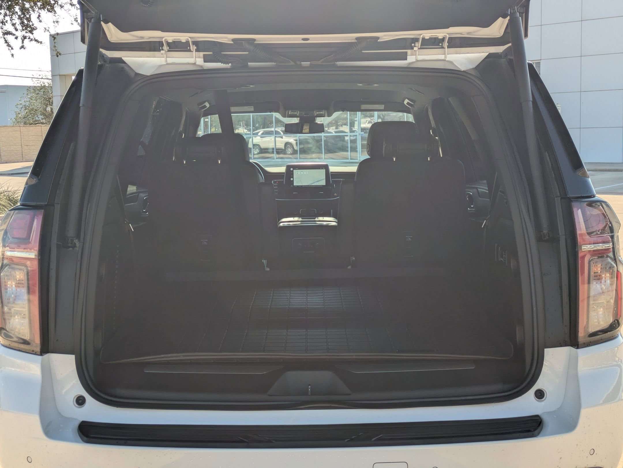2022 Chevrolet Tahoe Premier photo 27