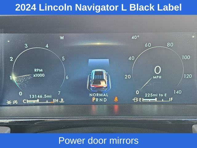 2024 Lincoln Navigator Black Label photo 25
