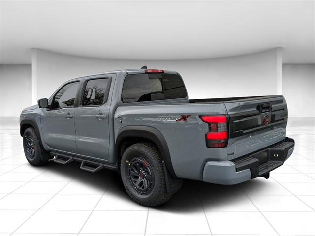 2025 Nissan Frontier PRO-X photo 3
