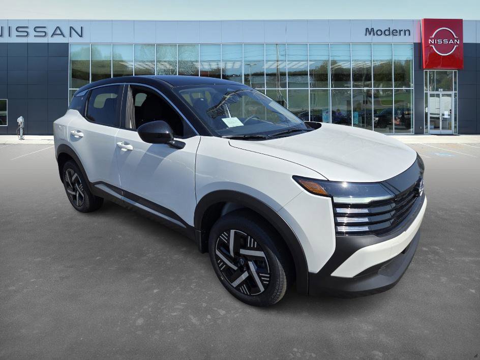 2025 Nissan Kicks SV photo 3