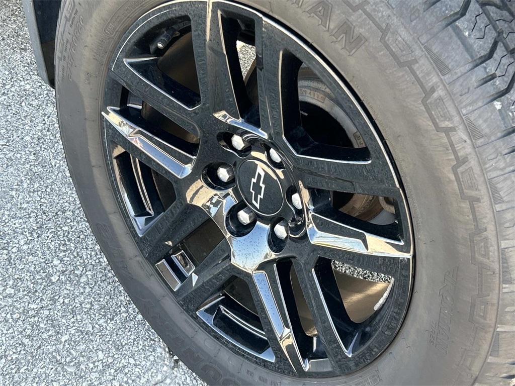 2022 Chevrolet Silverado 1500 RST photo 12