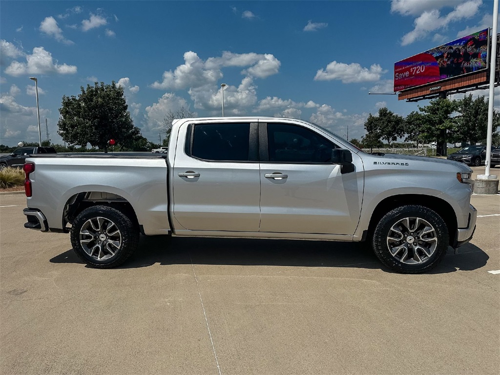 2019 Chevrolet Silverado 1500 RST photo 2