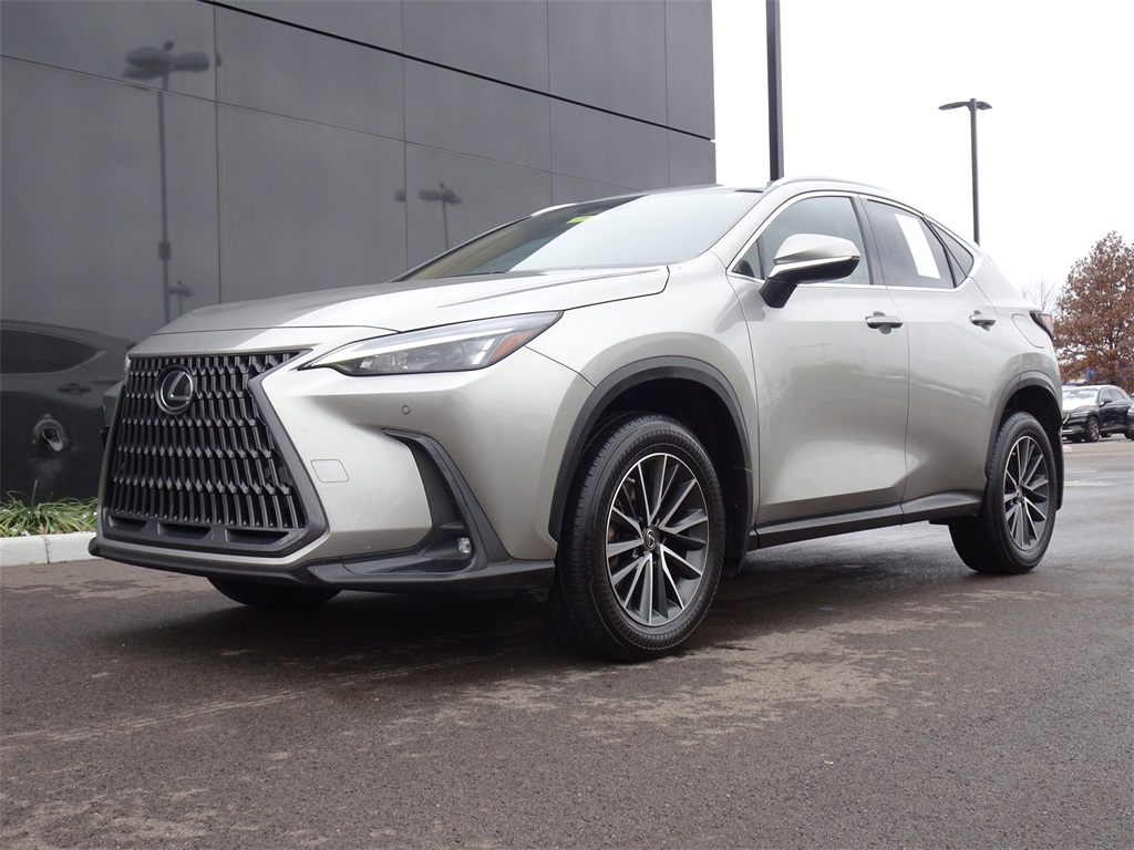 2023 Lexus NX Hybrid 350h's photo
