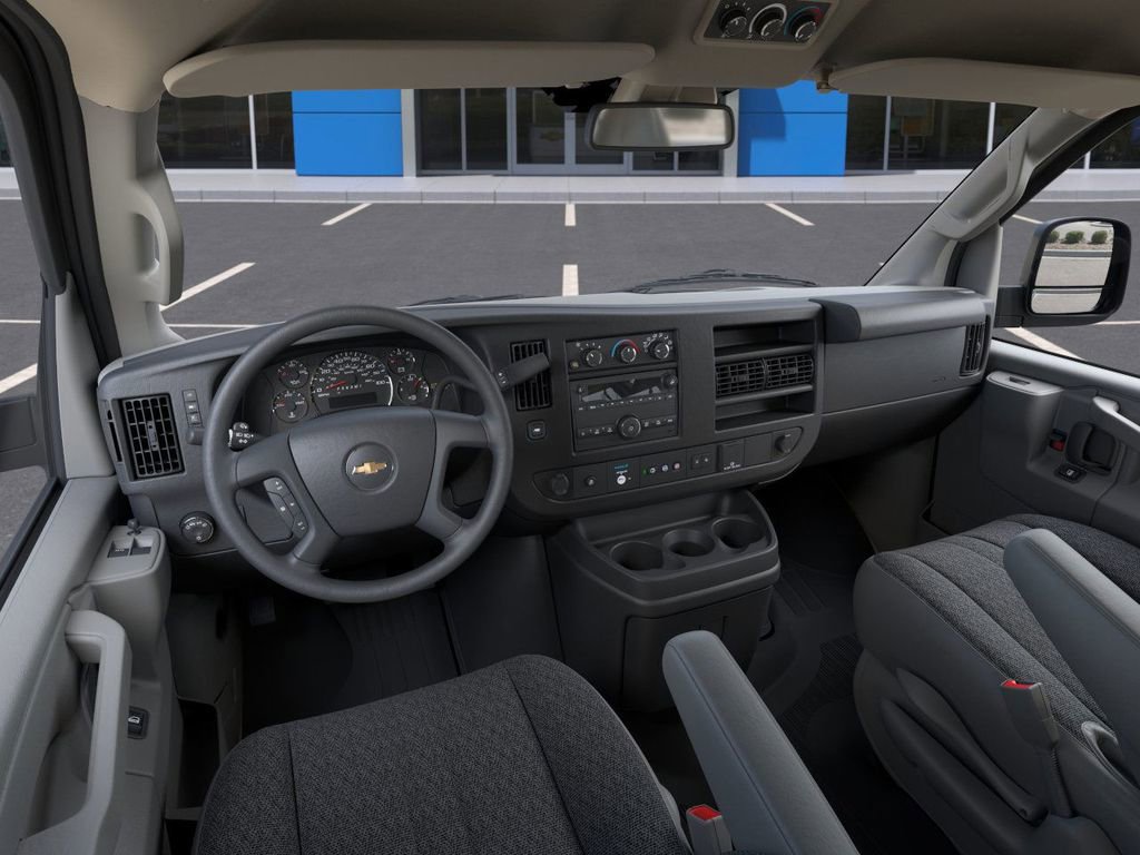 2025 Chevrolet Express Cargo 3500 photo 11