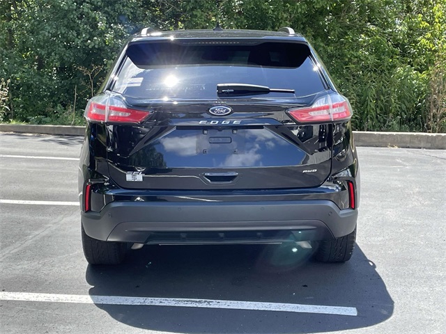 2024 Ford Edge SEL photo 4