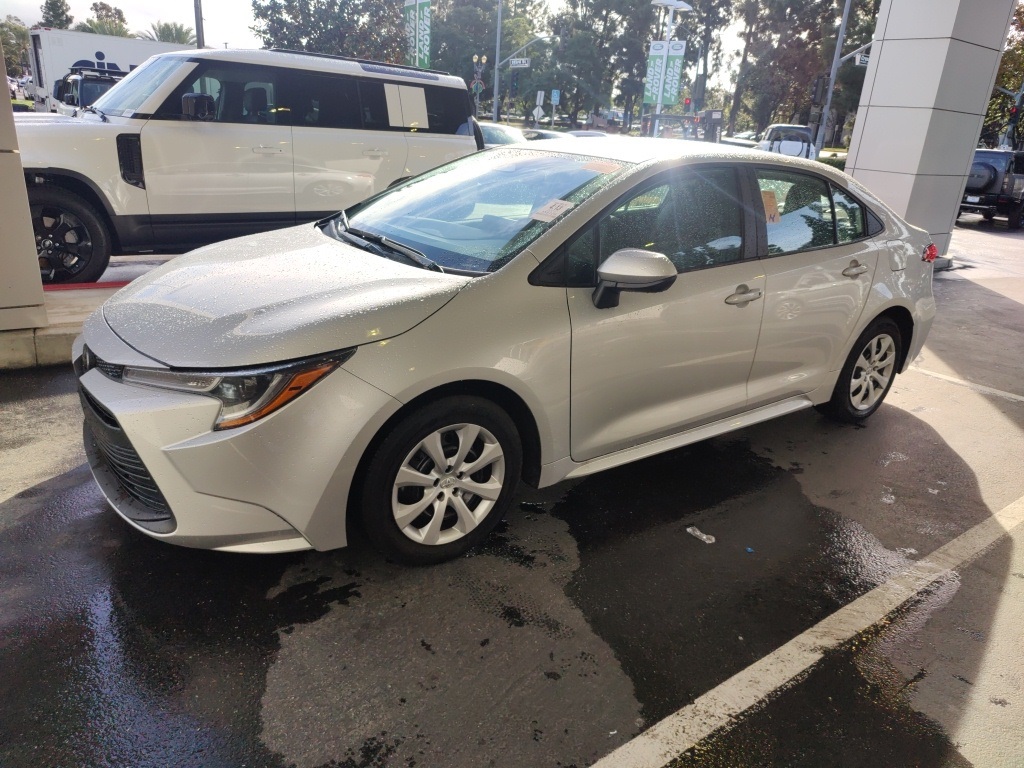 2025 Toyota Corolla LE