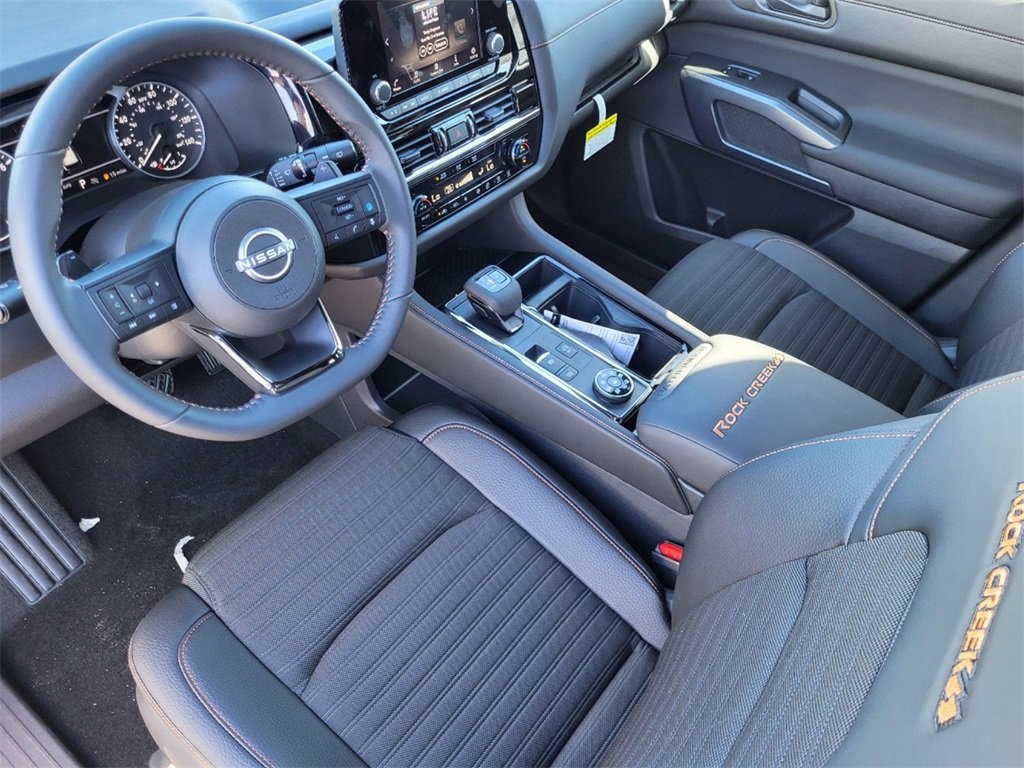 2025 Nissan Pathfinder Rock Creek photo 13