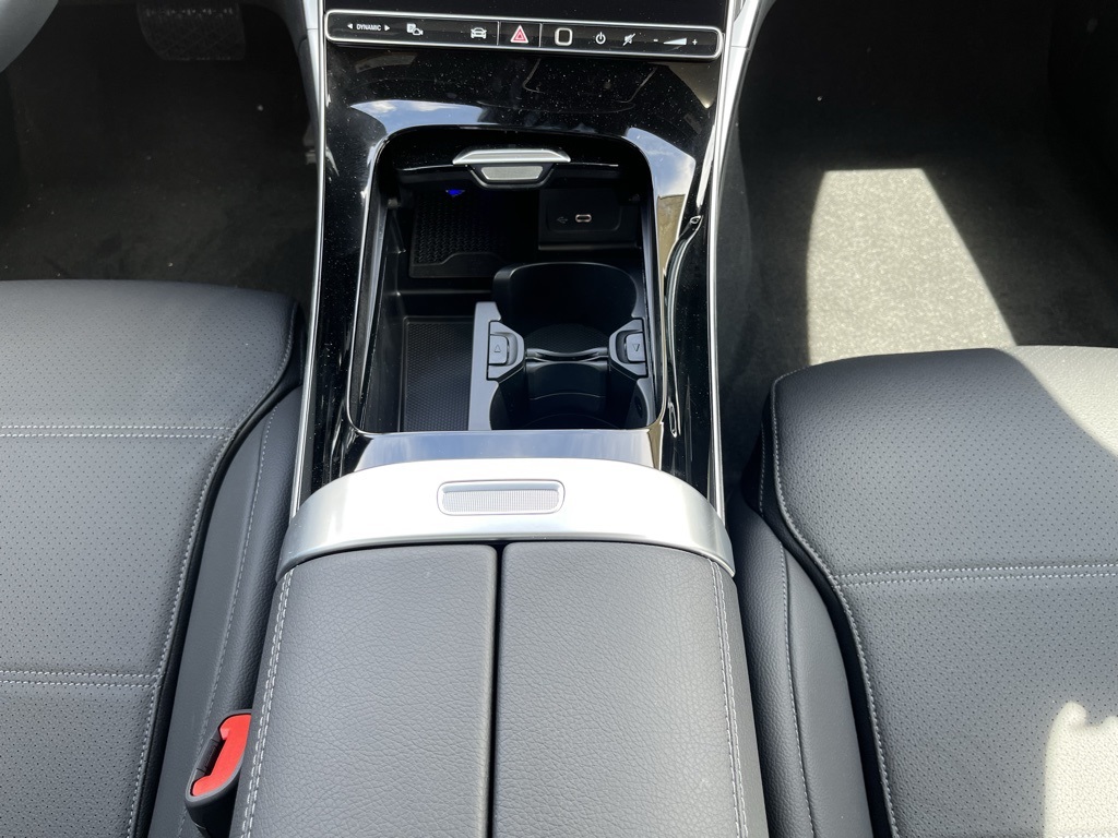 2024 Mercedes Benz C 300 photo 18