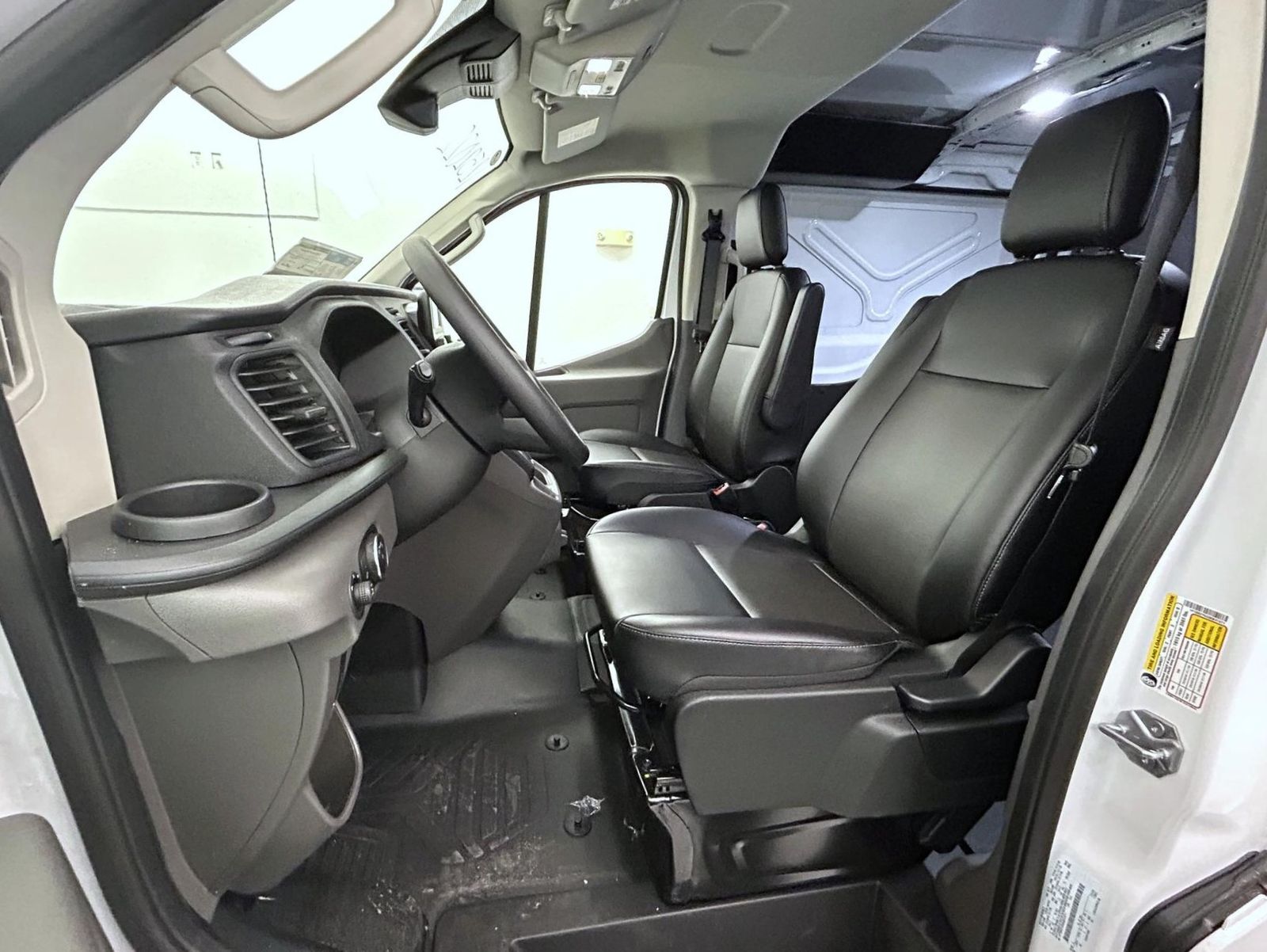 2025 Ford Transit photo 10