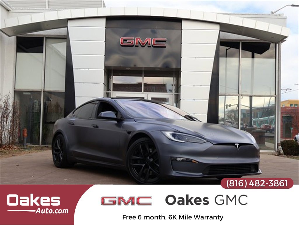 2022 Tesla Model S Base's photo