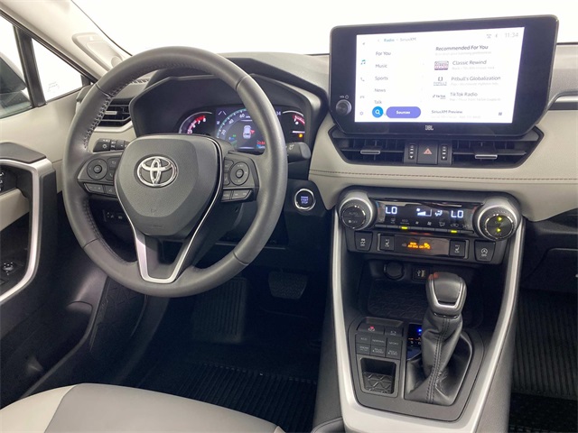 2024 Toyota RAV4 XLE Premium photo 11