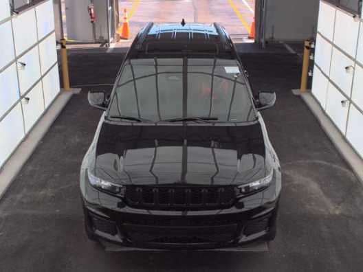 Used 2023 Jeep Grand Cherokee L Altitude with VIN 1C4RJKAGXP8819878 for sale in Kansas City