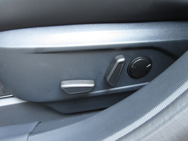 2025 Ford Mustang Mach-E Select photo 11