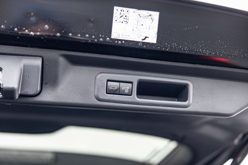 2024 TOYOTA SEQUOIA - Image 16