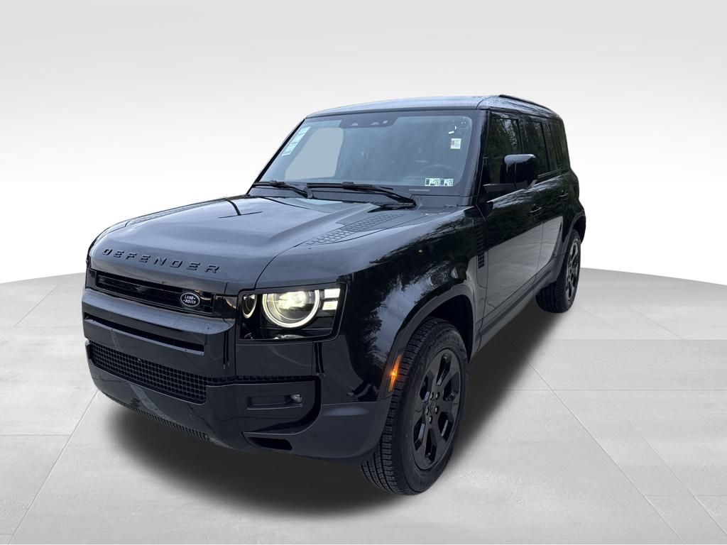 2026 Land Rover Defender S's photo