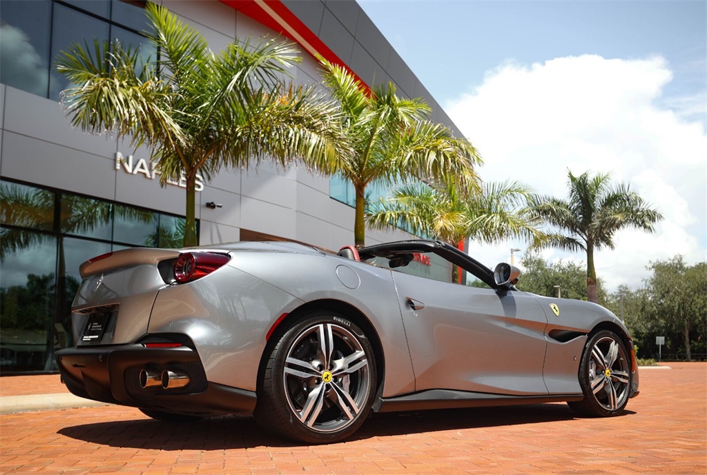 2022 Ferrari Portofino Base photo 18