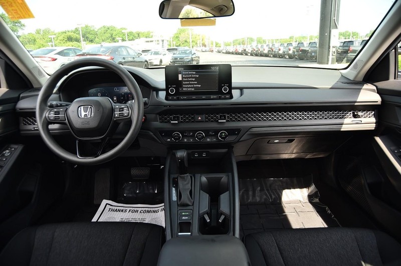 2025 Honda Accord SE photo 7