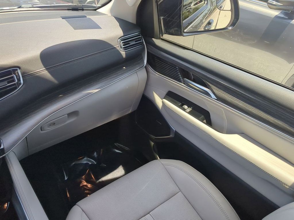 2023 Jeep Wagoneer Series II photo 17