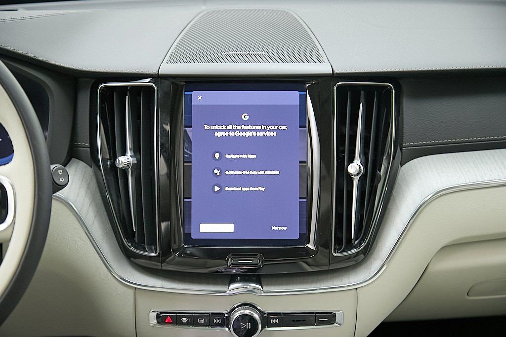 2024 VOLVO XC60 - Image 22