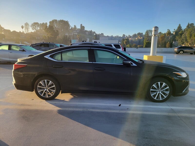 2020 Lexus ES 350 Premium photo 3