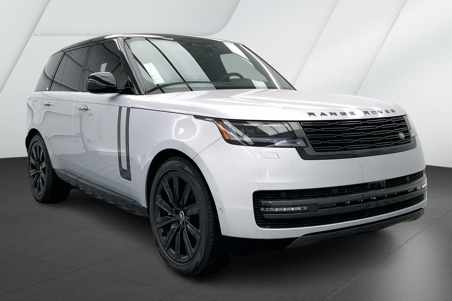 2025 Land Rover Range Rover SE photo 2