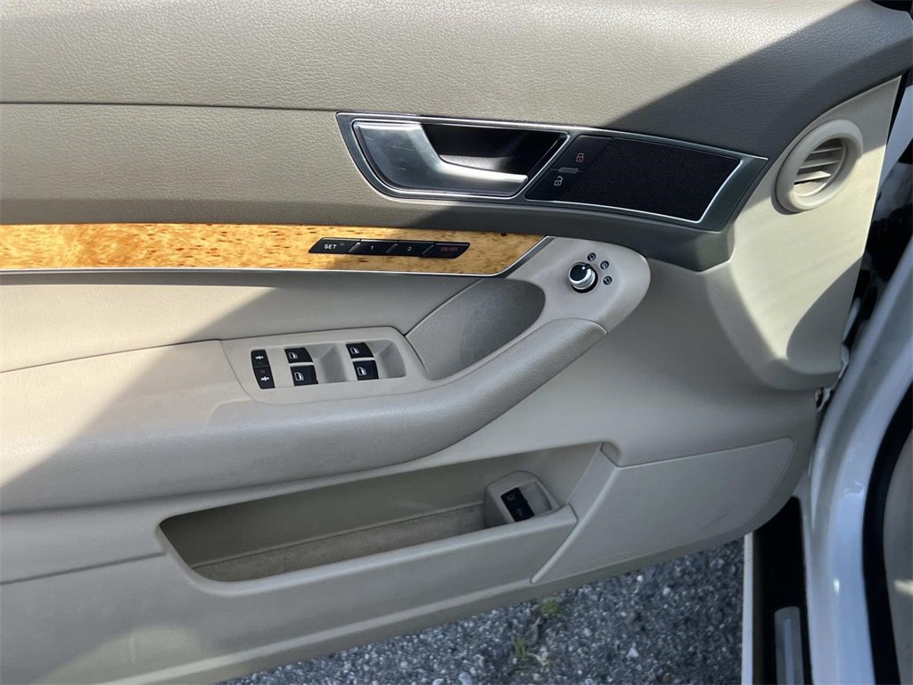 2010 Audi A6 Quattro Premium Plus photo 12