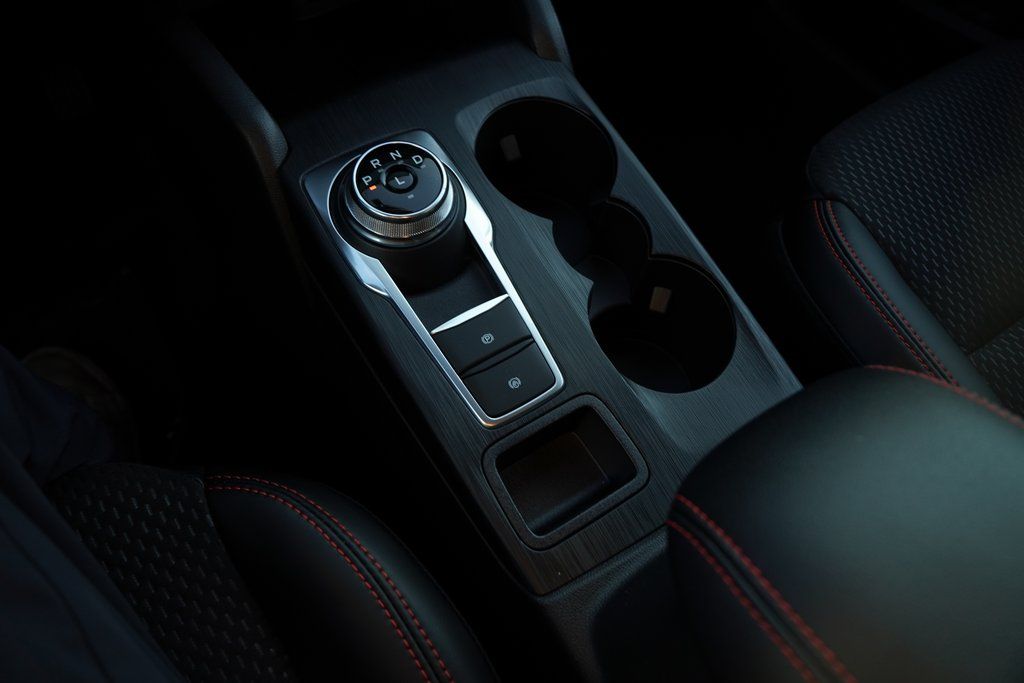 2025 Ford Escape ST-Line photo 17