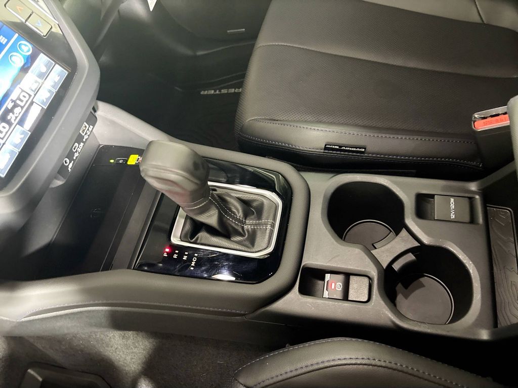 2025 Subaru Forester Limited photo 14