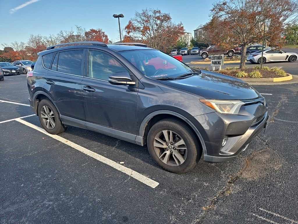 2017 Toyota RAV4 XLE