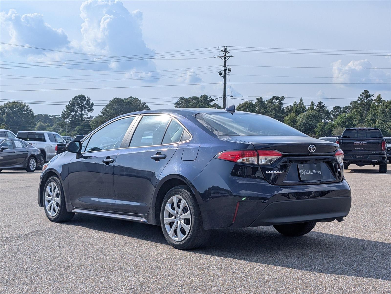 2024 Toyota Corolla LE photo 3