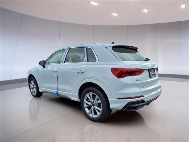 2025 Audi Q3 S line Premium photo 3