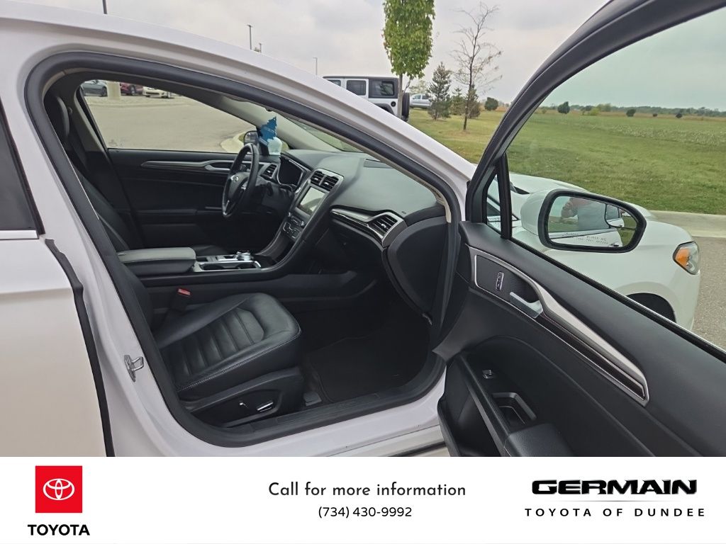 2018 Ford Fusion SE photo 18