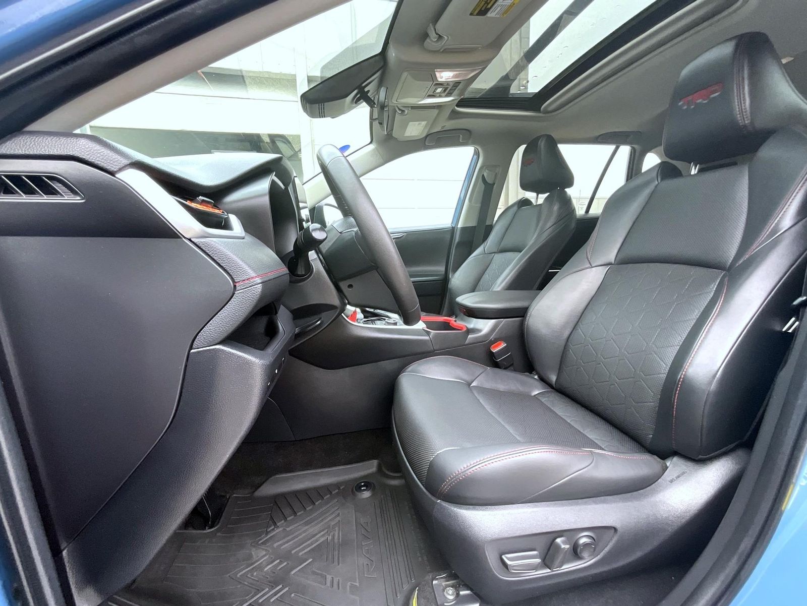 2023 Toyota RAV4 TRD photo 7